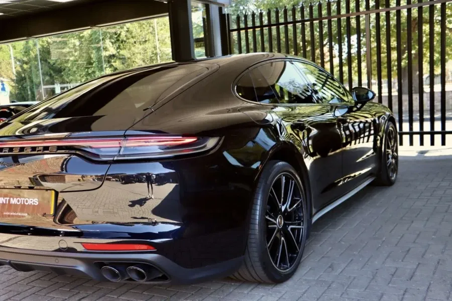 Vehicle Image - 3