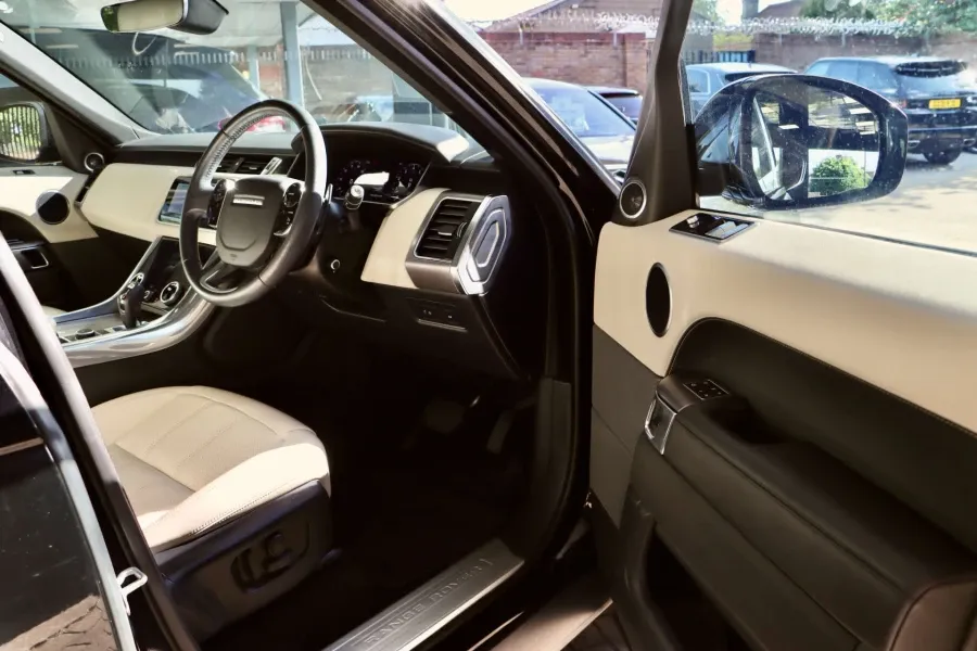 Vehicle Image - 1