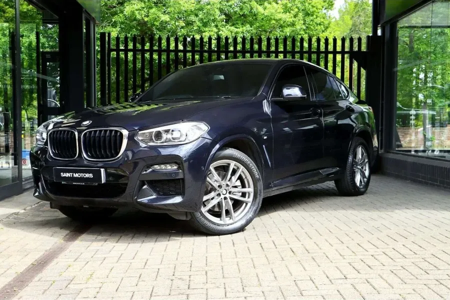 Vehicle Image - 2