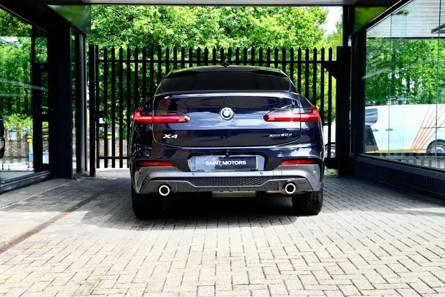 Vehicle Image - 3