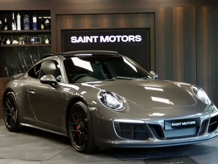 Porsche 911 Listing Image