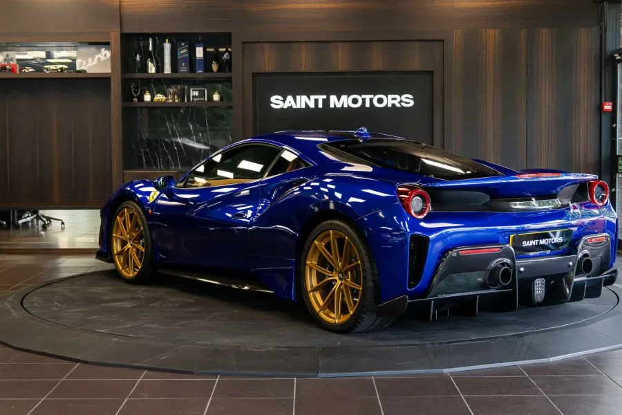 Vehicle Image - 3